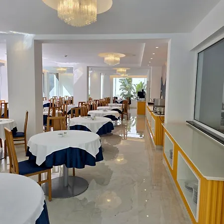 San Pietro 호텔 4*