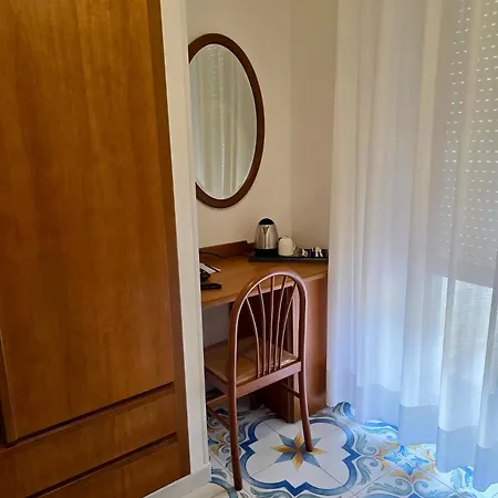 San Pietro 호텔 4*