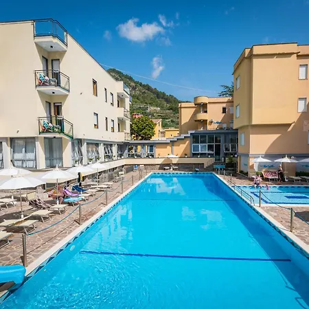 San Pietro 4*