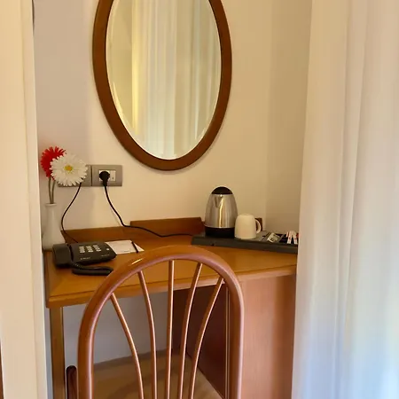 San Pietro 4*