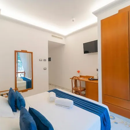 San Pietro Hotel 4*